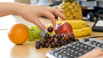 fruit-at-work-diet-400x400
