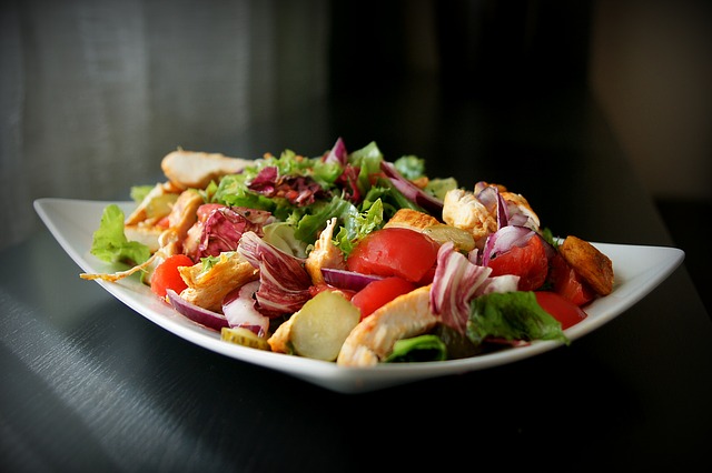 salad-1264107_640