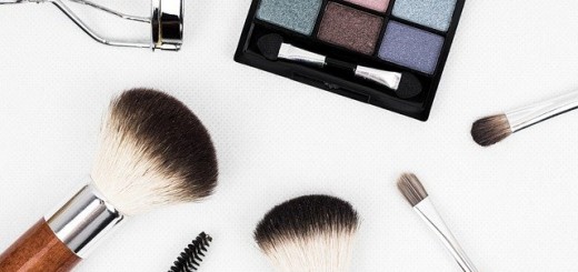 makeup-brushes-1761648_640